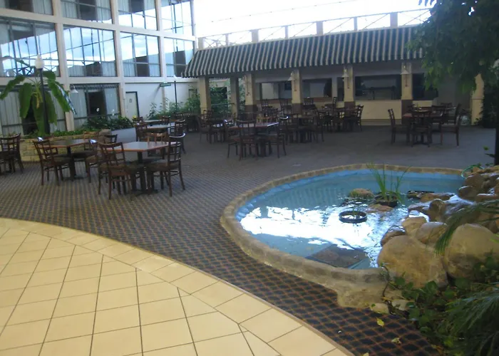 Days Inn By Wyndham Columbus AirportAirport Hotel